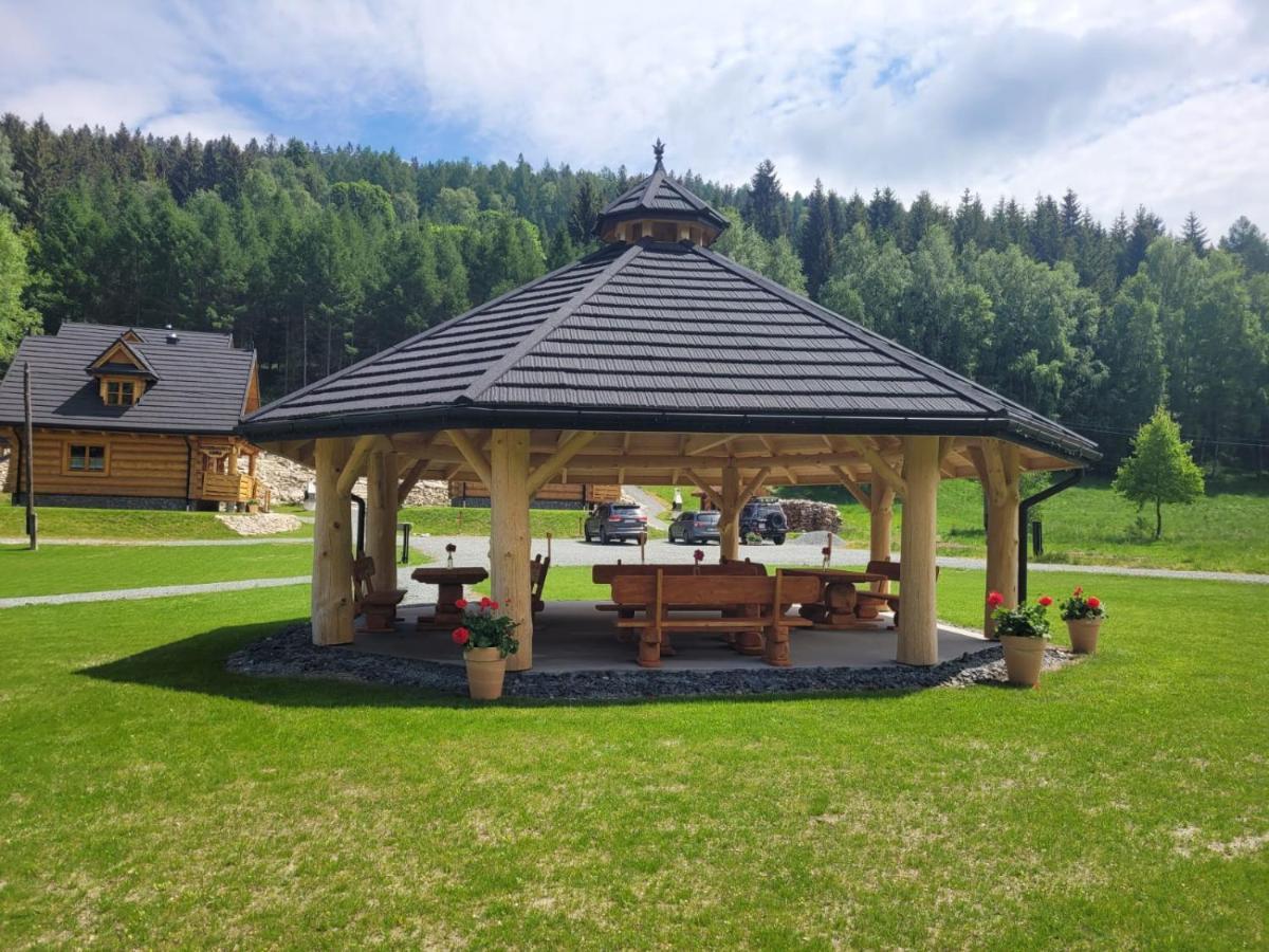 Osada Stasiowe Chaty Строне-Слёнске Экстерьер фото
